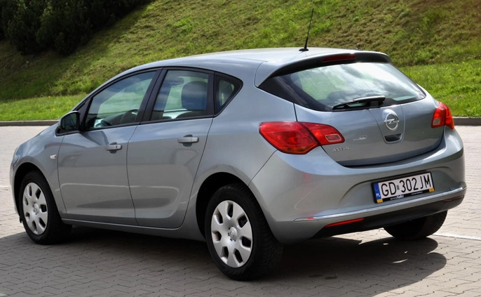 Opel Astra cena 29999 przebieg: 116000, rok produkcji 2014 z Gdańsk małe 781